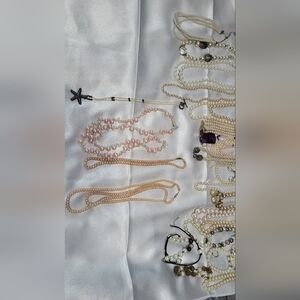 Elegant Pearl/faux Pearl Necklace Lot #2